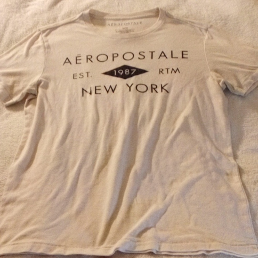 AEROPOSTALE NEW YORK MENS SHORT SLEEVED TEE SIZE MEDIUM